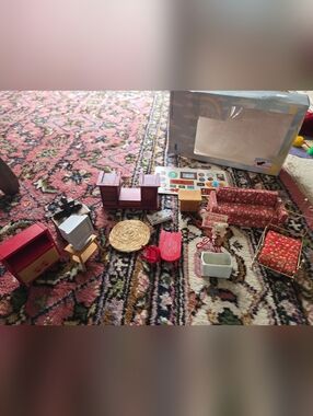 VintageMiniature Dollhouse Furniture and Accessories Lot - Red and Natural Tones